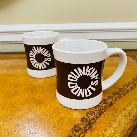Dunkin Donuts Retro Diner White Brown Circle Logo 12 oz Coffee Mugs 2010 2 Cups - Picture 2 of 5